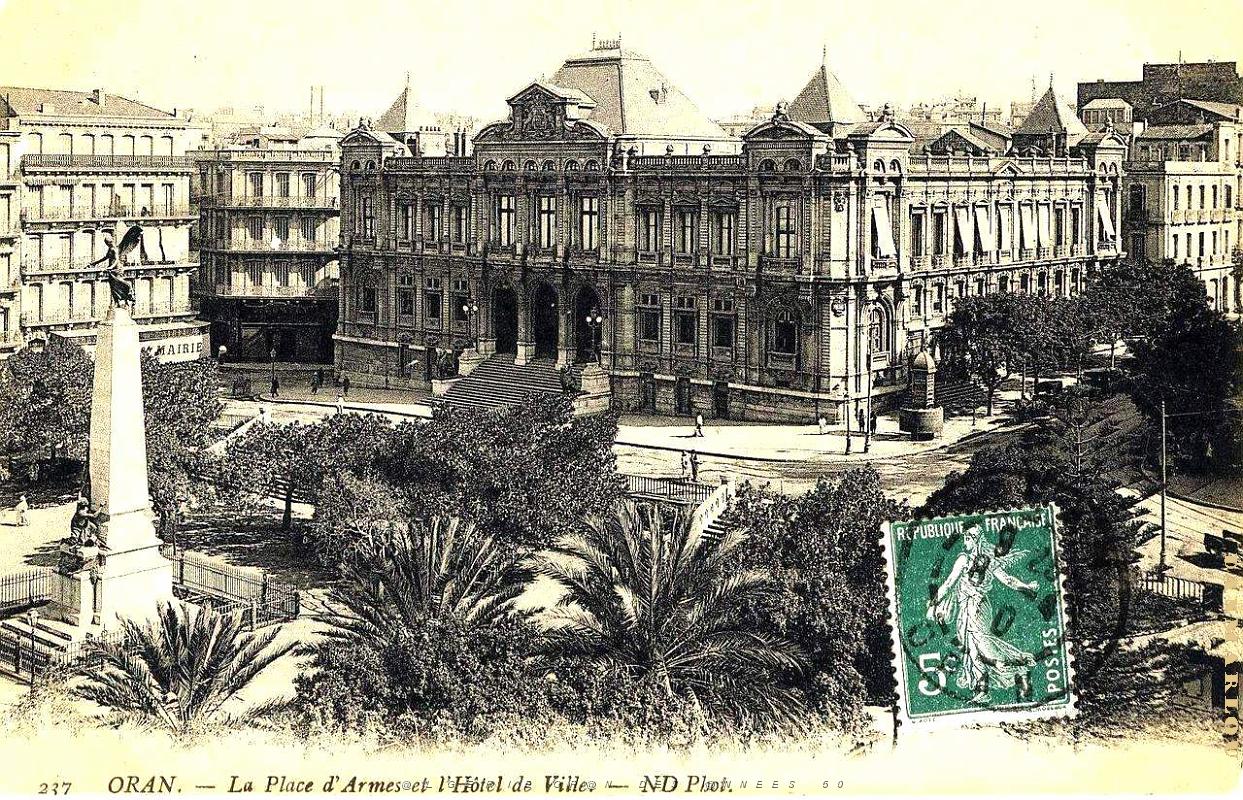 PA b- 026- Hotel de ville.JPG
